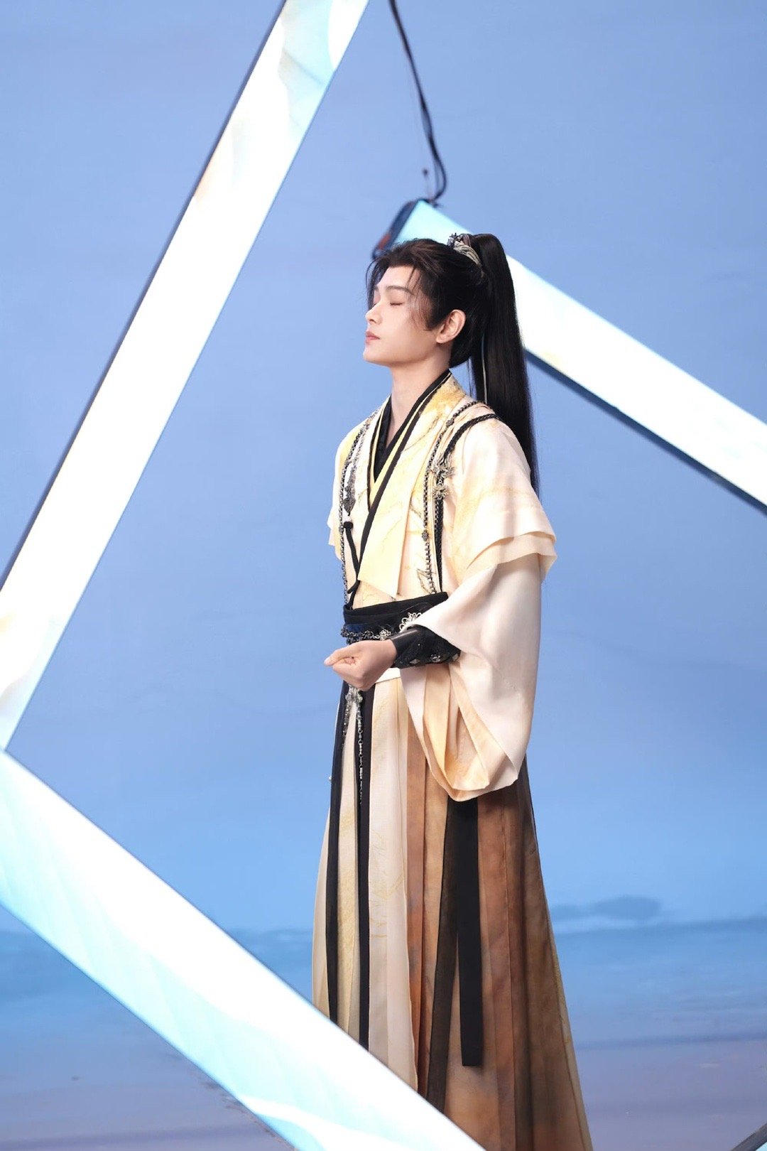 丁禹兮慕声的唱跳瞬间 !我们玉溪还是太全能了|丁禹兮_新浪新闻
