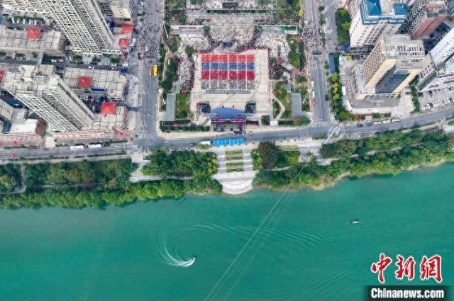 图为贵州省玉屏侗族自治县县城.胡攀学 摄