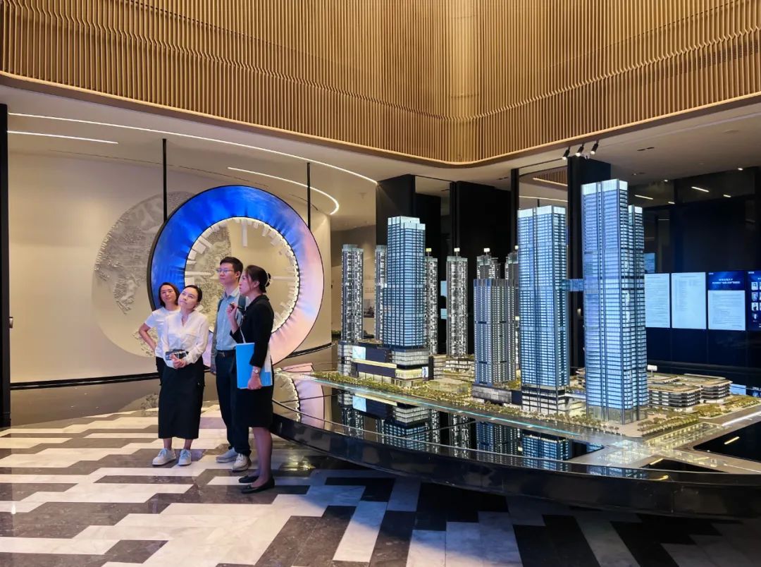 金地环湾城销售中心。陈跃/摄