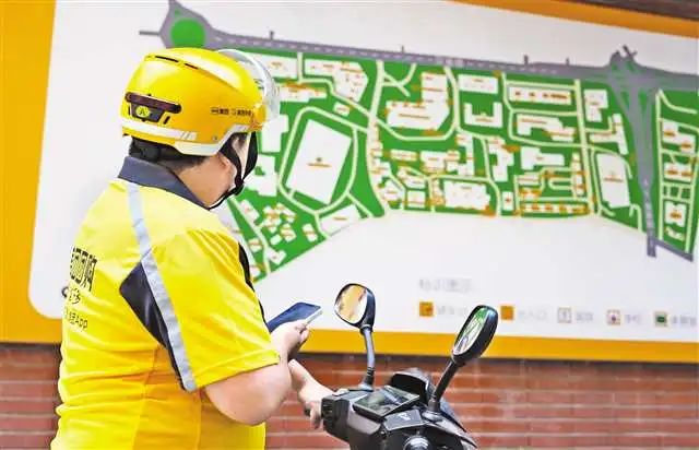 全国首个“骑手友好街区”→在重庆 全国首个“骑手友好街区”→在重庆