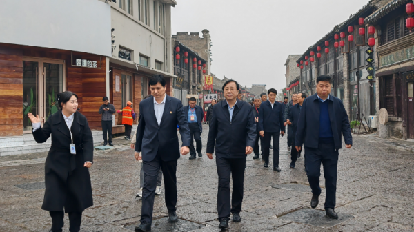 北关区人大常委会赴滑县开展异地视察工作