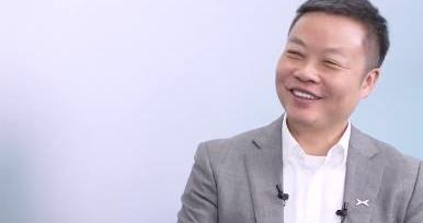 雷军告诉何小鹏：小鹏汽车最大的问题在于你