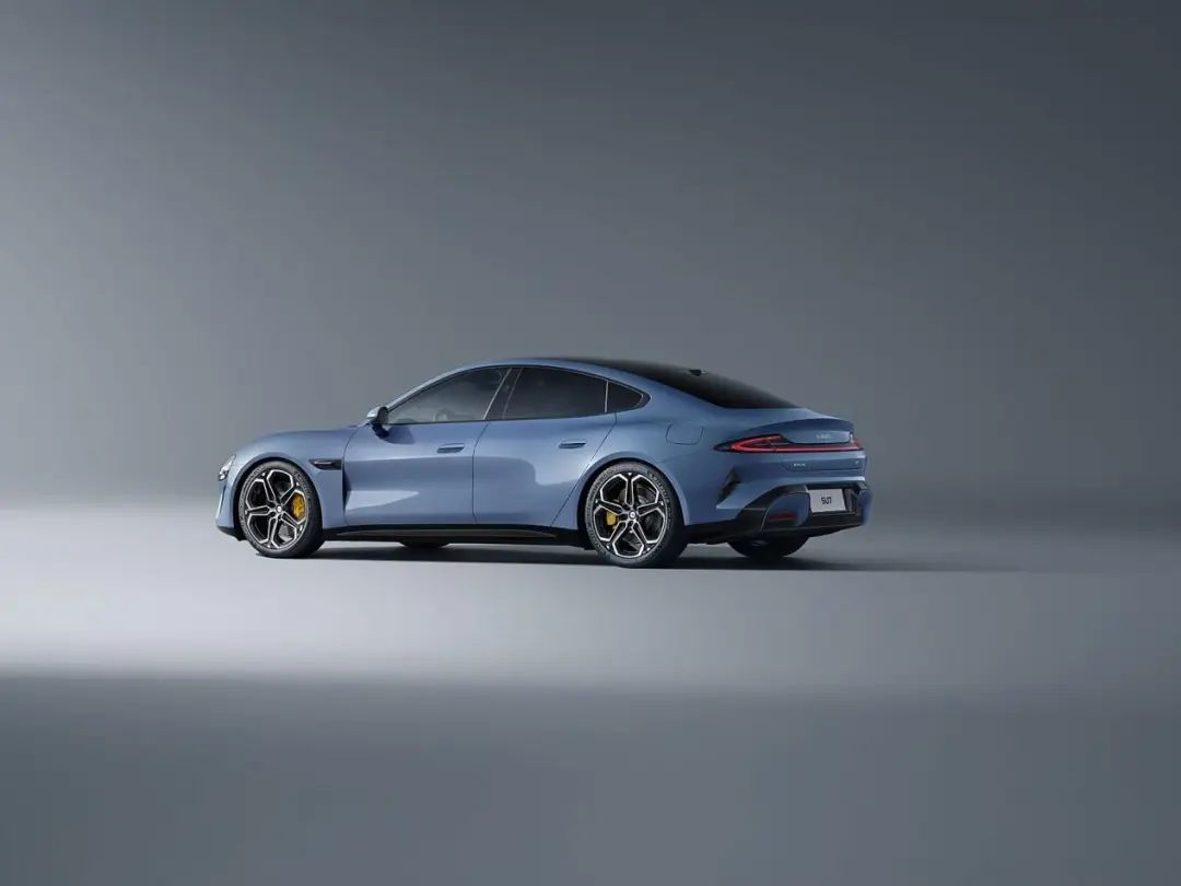 公认的国货之光，颜值爆表，实力拉满，最低不到20万，太香了！