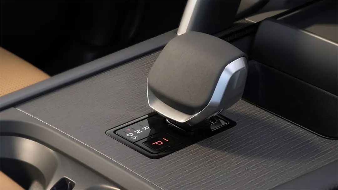 轴距近2米9，豪华大5座，暴降21.38万，跳楼价!