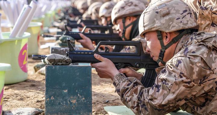 新兵首秀,枪响靶落! 实弹射击燃爆靶场|实弹射击_新浪新闻