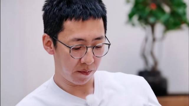 主持人问葛夕:“你和刘爽之间最大的矛盾是什么?” 葛夕泪流满面:我们之前一起说好丁克的,现在他后悔了!|刘爽|主持人_新浪新闻