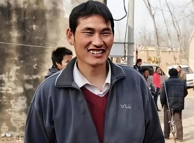 54岁的农民歌手朱之文,如今已走上了新的道路|朱之文_新浪财经_新浪网