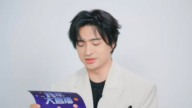 哈哈哈刘旸不愧是优秀的喜剧人,业务能力超能打,颜值还高!_新浪新闻