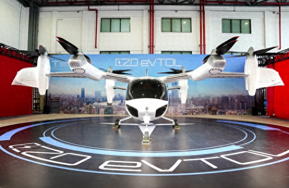 时的科技发布5座载人电动飞机E20 eVTOL。新华社记者丁汀 摄
