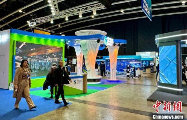 1月13日，第18届亚洲金融论坛在香港会议展览中心开幕。图为第18届亚洲金融论坛展览场地。 中新网记者 魏华都 摄