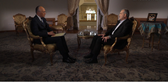 伊朗总统佩泽希皆扬在都门德黑兰吸收NBC新闻记者莱斯特·霍尔特独家采访。图为采访视频截图