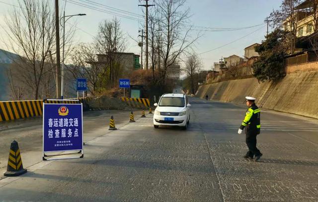 公安交管新科技点亮春运平安路
