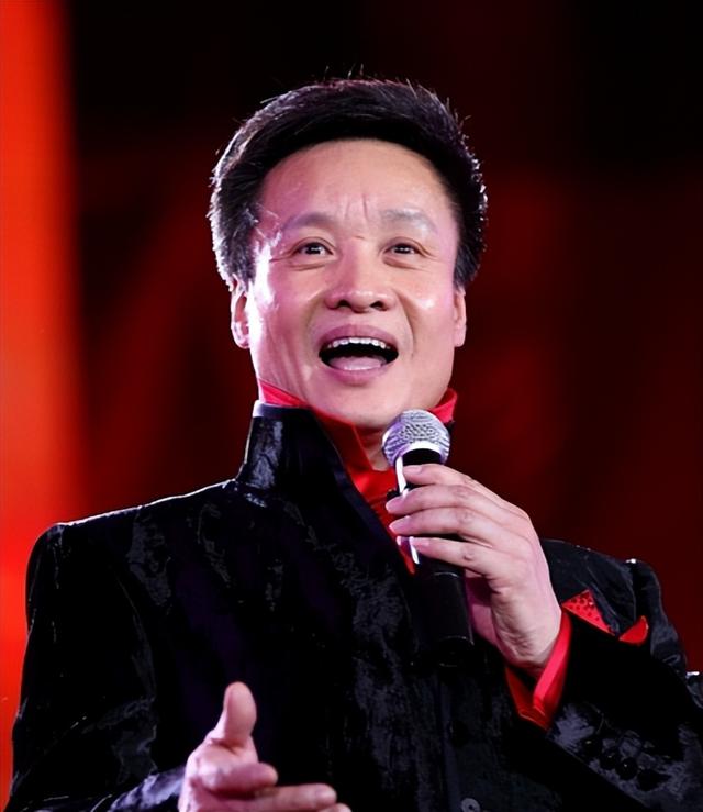 这一次,再多的名和利,也拯救不了副军级职位的阎维文|想家的时候_新浪财经_新浪网