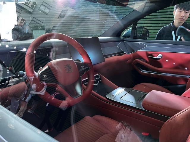 比亚迪唐L内饰 观察者网摄