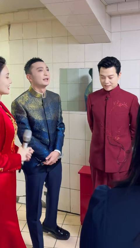 2025年央视春晚开场前幕后花絮|央视春晚|花絮|哆啦A梦_新浪新闻