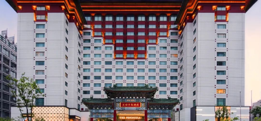 图：圣贝拉入驻于半岛酒店8层，图源圣贝拉官网