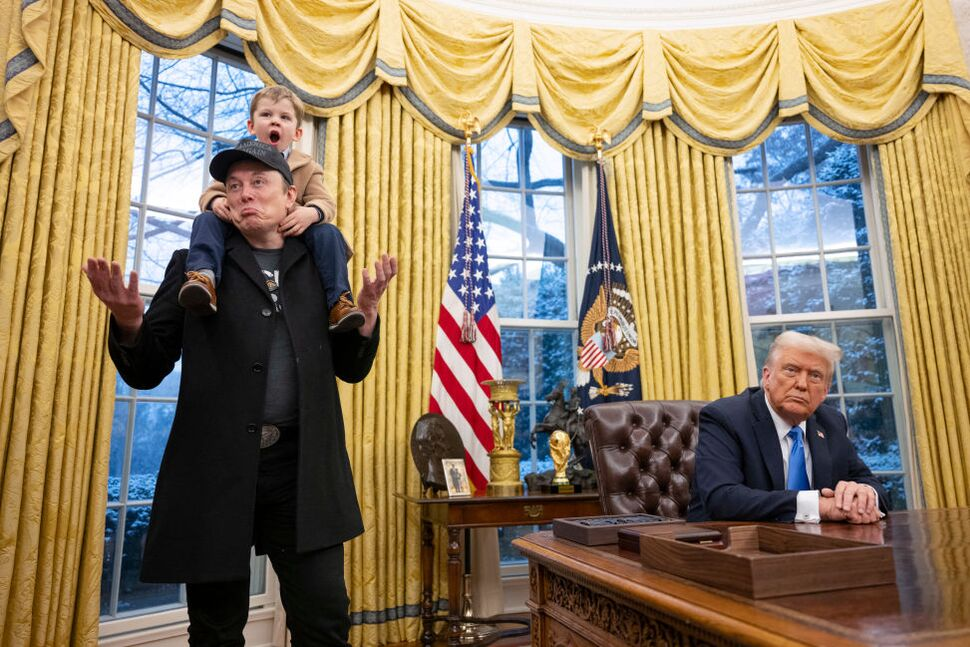 ▲马斯克现身白宫时还带上了自己的儿子