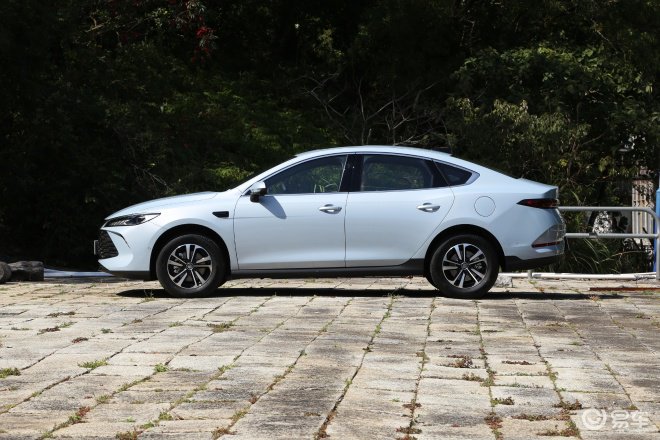 销冠+高阶智驾=全民智驾！第二代秦PLUS 智驾版怎么选？