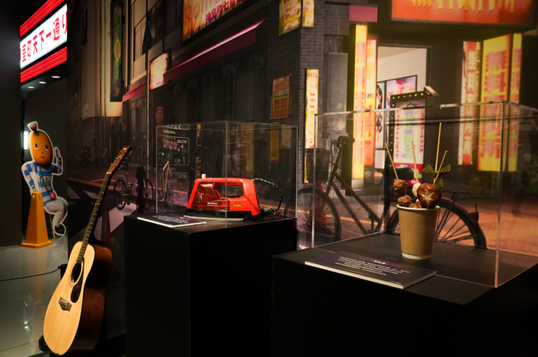 在游戏中的神室町，这些都是武器