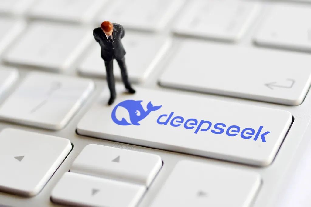 开云APP下载DeepSeek震撼文学界：AI引发写作变革的浪潮