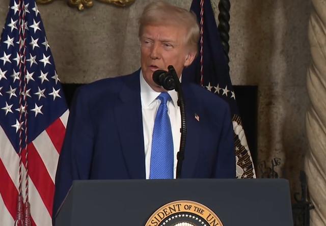 特朗普18日在海湖庄园举行发布会 视频截图