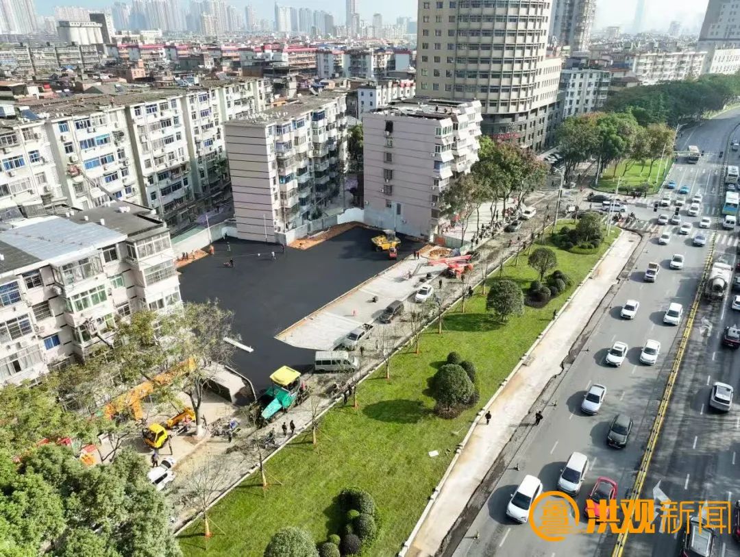 2024年11月22日，老电力大楼改造工作基本完成，该地面貌焕然一新。