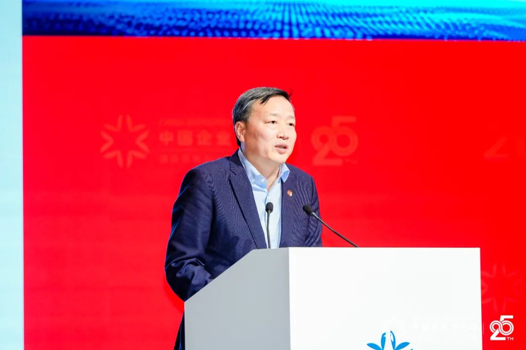 张文武  中信集团党委副书记、副董事长、总经理