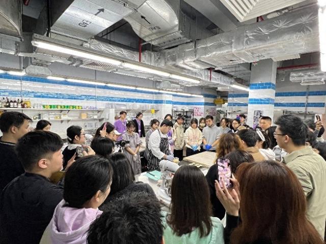图为开放日的工作坊活动。(澳门科技大学供图)