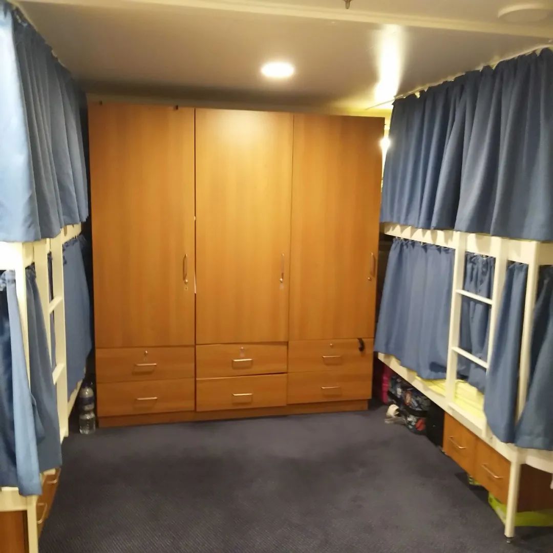 Alyson的宿舍中有两位中国人、一位菲律宾人和一位泰国人。（图/受访者供图）