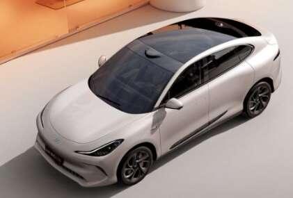 全新智己LS6剧院版的智能座舱体验得到全面焕新。智己汽车供图