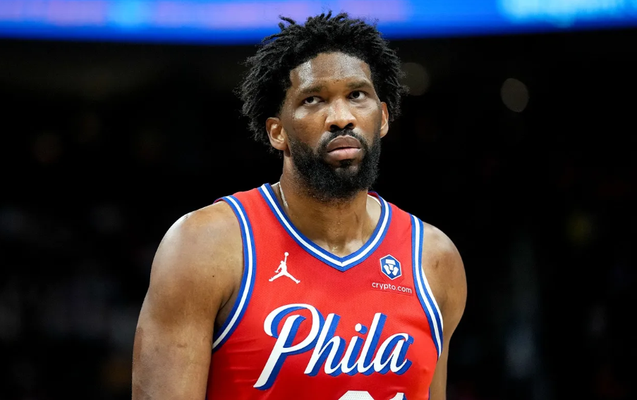 沃克18分三分雨助76人领先雄鹿 马克西全能表现引燃客场