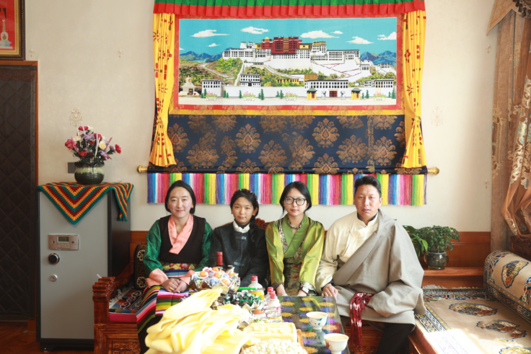 拉萨墨竹工卡县传来"咔嚓咔嚓"声!