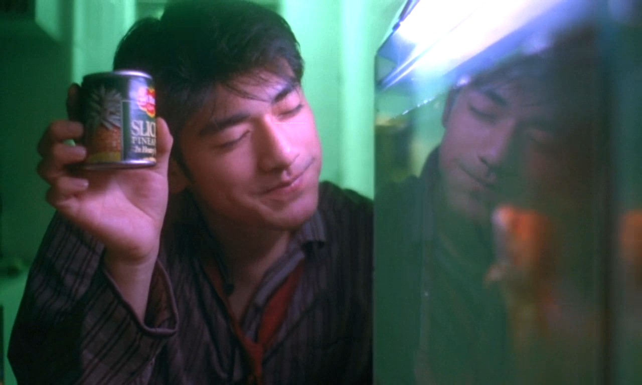 《重庆森林》金城武饰演的何志武与凤梨罐头