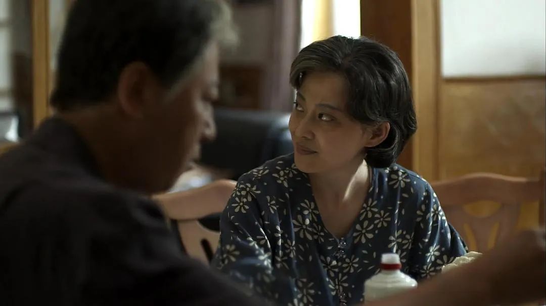 老人们希望自己手里有自己的钱可供支配/《父母爱情》剧照