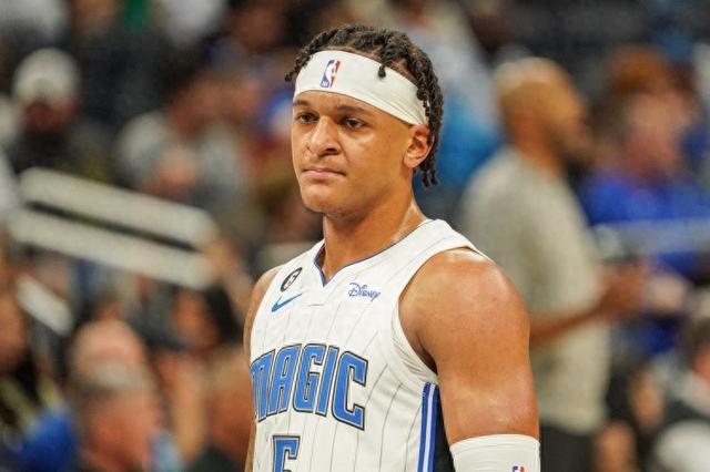 瓦格纳与西蒙斯首节对飙 魔术客场暂落后凯尔特人