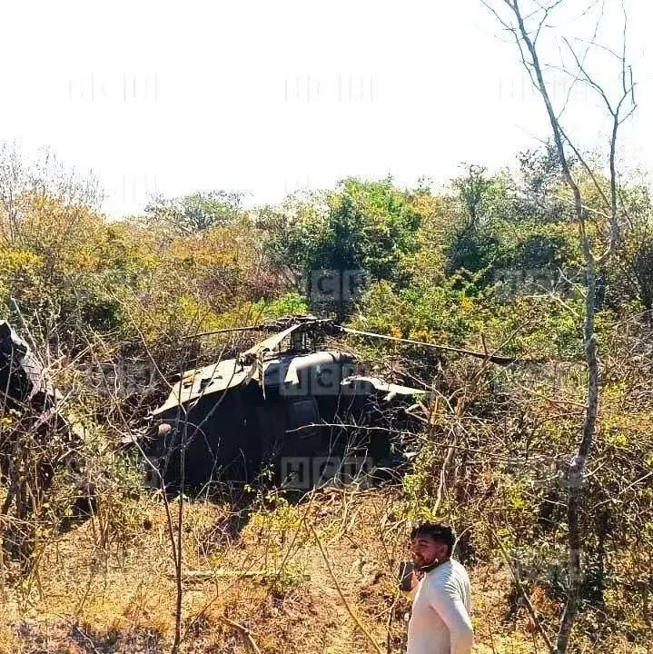 突发：一架美国军用直升机在洪都拉斯坠毁