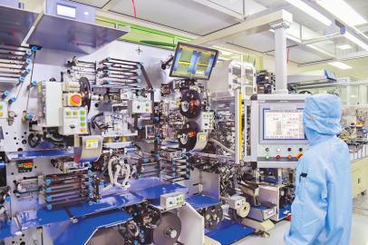 　　长虹新能源杰创锂电智造工厂。