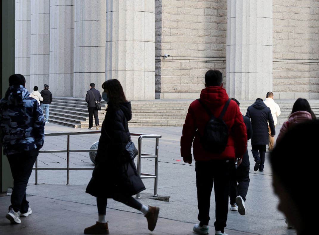 5.22大连宝马撞人事件背后的真实原因究竟是什么?