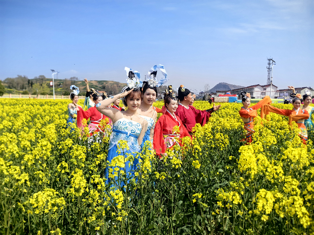 025最美油菜花海汉中旅游文化节今日启幕|汉中市_新浪财经_新浪网