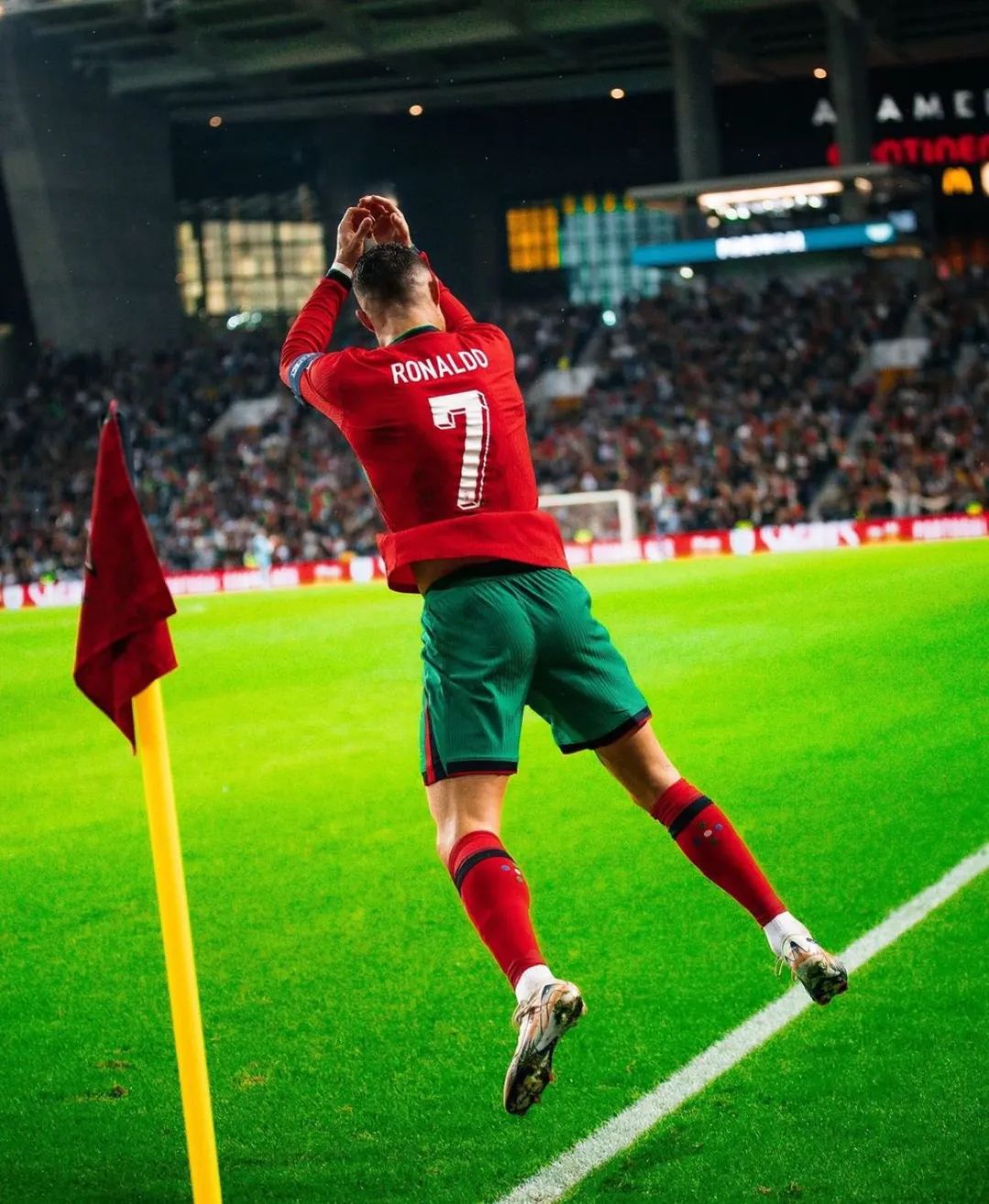 c罗:希望明天他看我庆祝