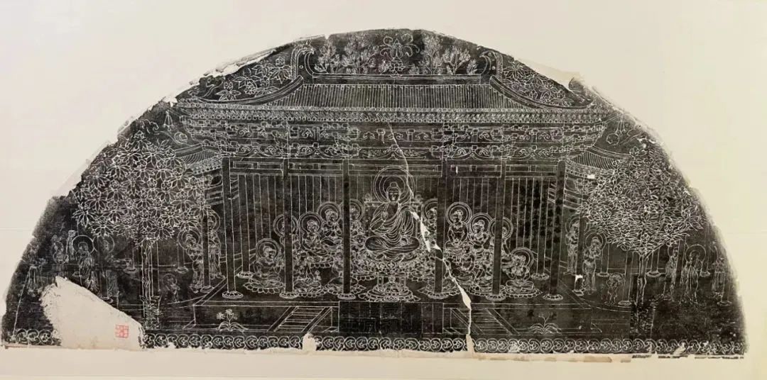 ▲慈恩寺大雁塔西面入口门楣石雕图案拓片。