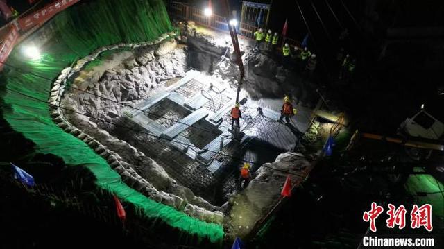 图为施工现场。长江沿岸铁路集团重庆有限公司供图