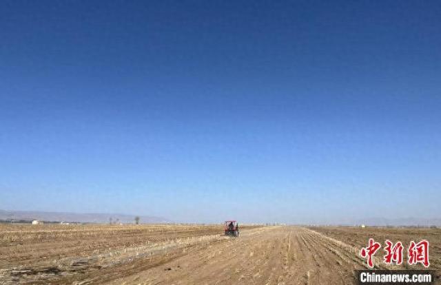 塞北小城山西天镇掀起春耕备耕热潮。 晋宁 摄