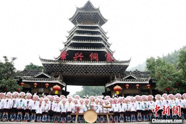 资料图：图为侗族同胞在唱侗族大歌。杨代富 摄