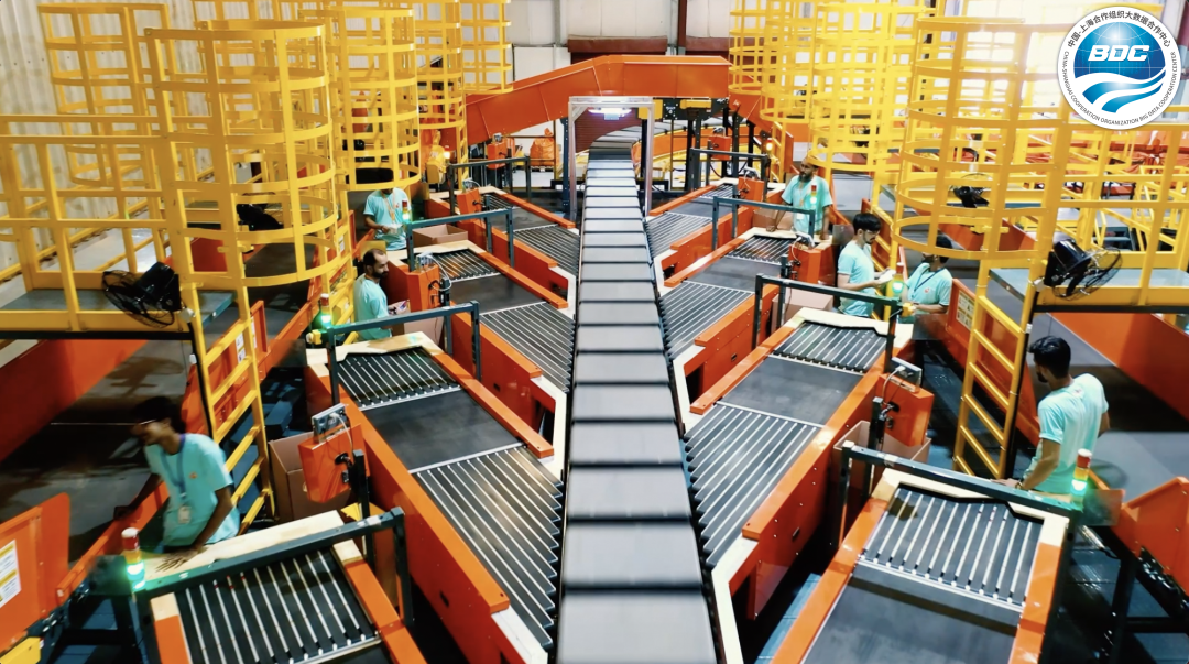 巴基斯坦卡拉奇菜鸟智能分拣中心连接哈萨克斯坦和阿塞拜疆的里海海底