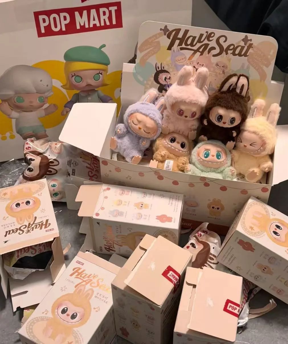 网友分享自己购买的盲盒 图源：@陈turtur