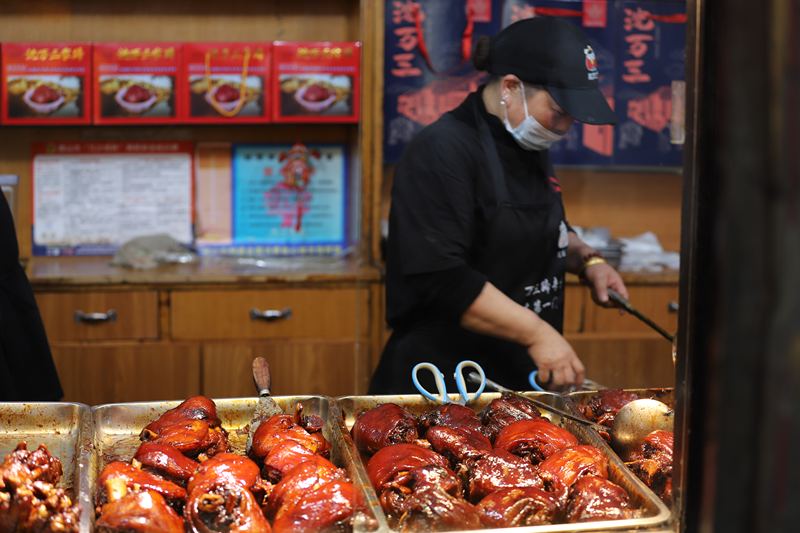 4月3日，万三蹄店铺。新京报贝壳财经记者 俞金旻 摄