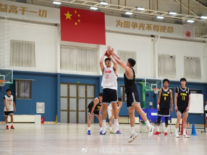 朱正出镜！中国篮球之队发布男篮短训营第二周图集|朱正|中国篮球|男篮_新浪新闻