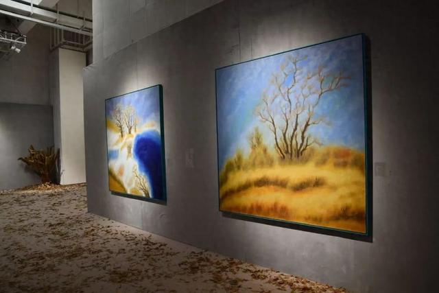 演员伍宇娟画展开幕!她用浓墨重彩泼洒隽永乡愁|伍宇娟_新浪财经_新浪网