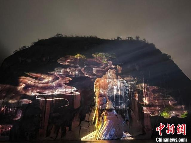 图为《寻梦龙虎山》实景演出现场。 熊锦阳 摄